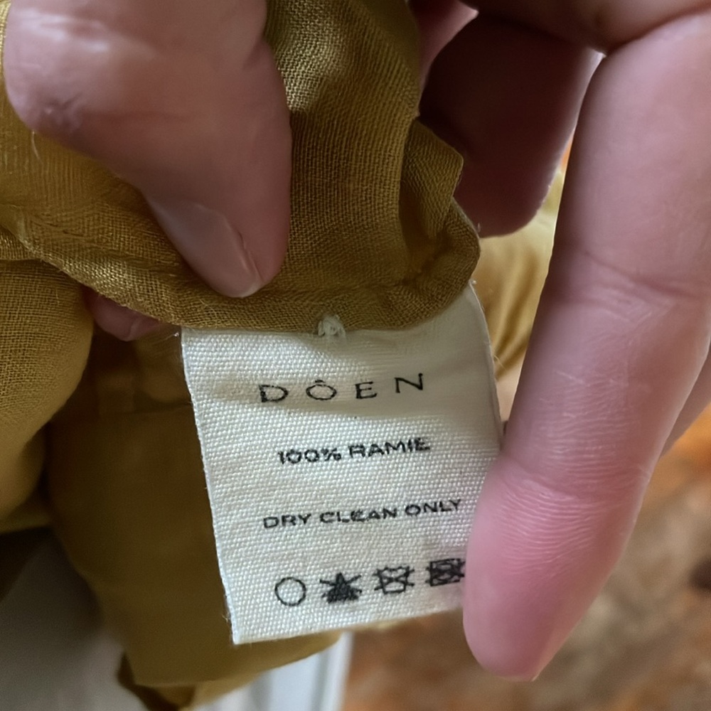 Doen Mustard Ruffle Collar Puff Sleeve Blouse - Picture 4 of 5